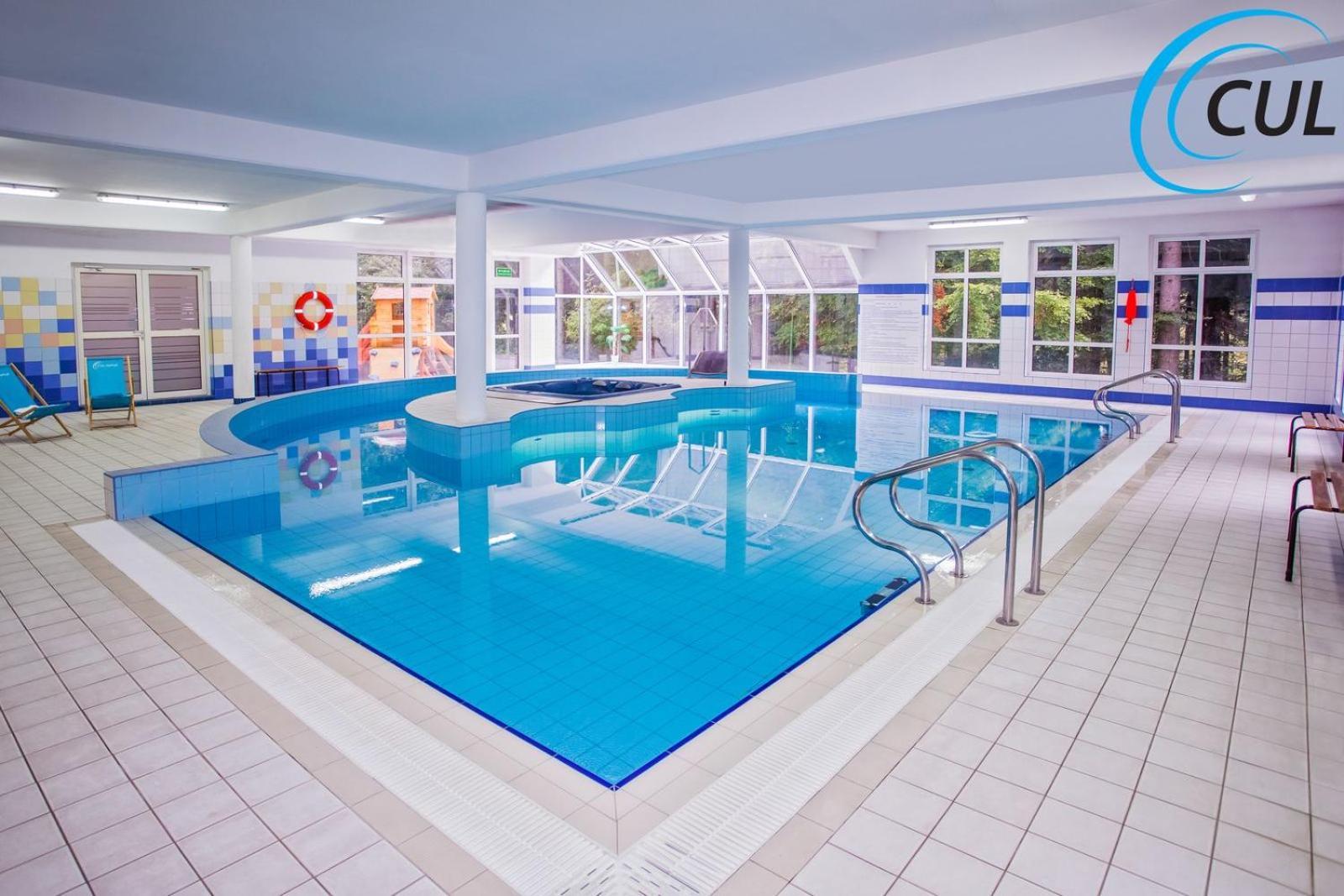 Osrodek Wypoczynkowy Olimp Hotel ชกลาร์สกา ปอเรมบา ภายนอก รูปภาพ