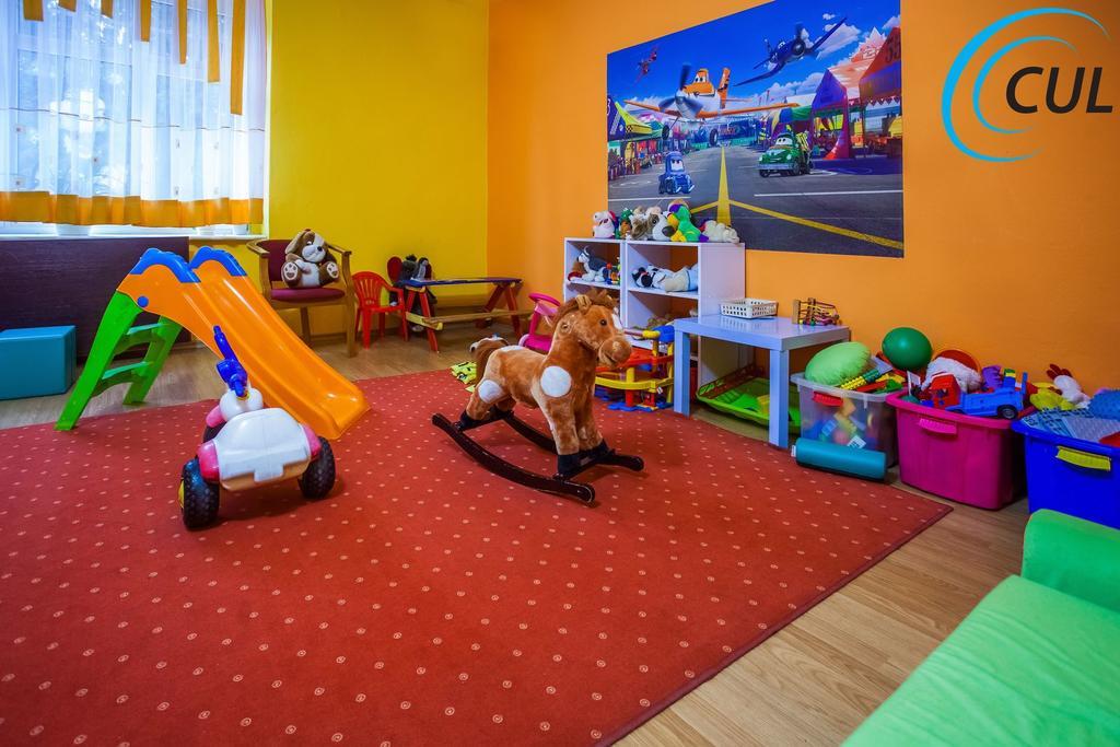Osrodek Wypoczynkowy Olimp Hotel ชกลาร์สกา ปอเรมบา ภายนอก รูปภาพ