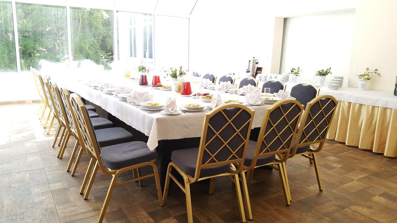 Osrodek Wypoczynkowy Olimp Hotel ชกลาร์สกา ปอเรมบา ภายนอก รูปภาพ